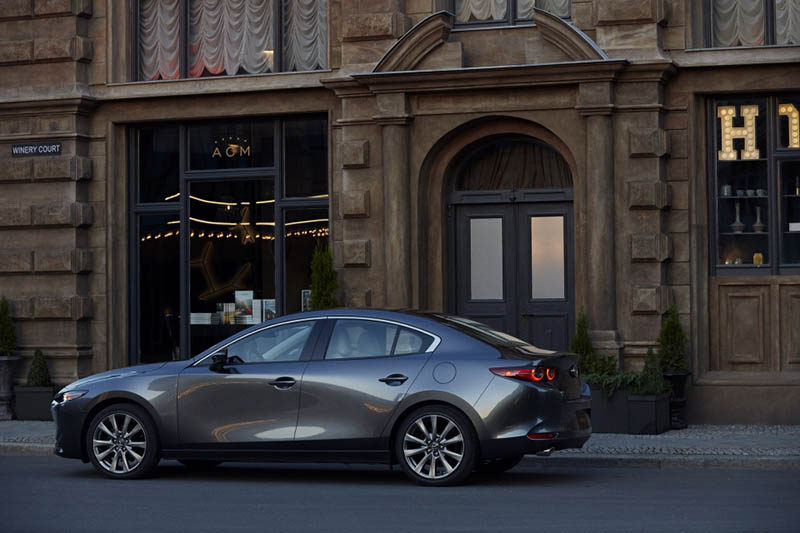 Đánh giá chi tiết Mazda 3: mẫu sedan đẹp nhất phân khúc