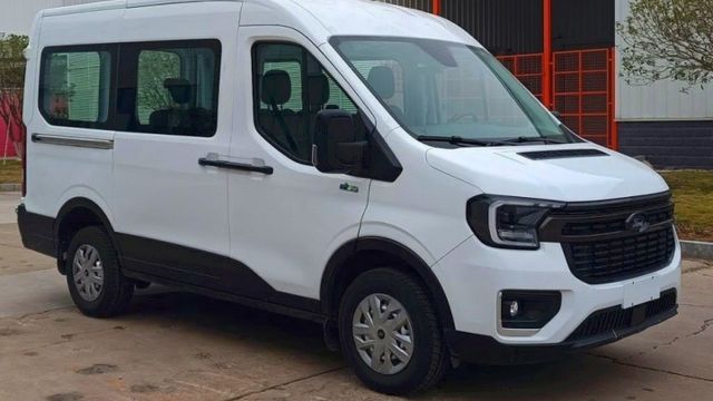 Thiết kế Ford Transit 2024