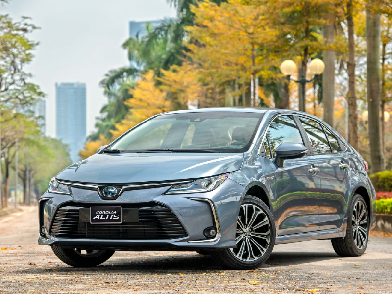 Toyota Corolla Altis 2024: Đánh Giá Chi Tiết