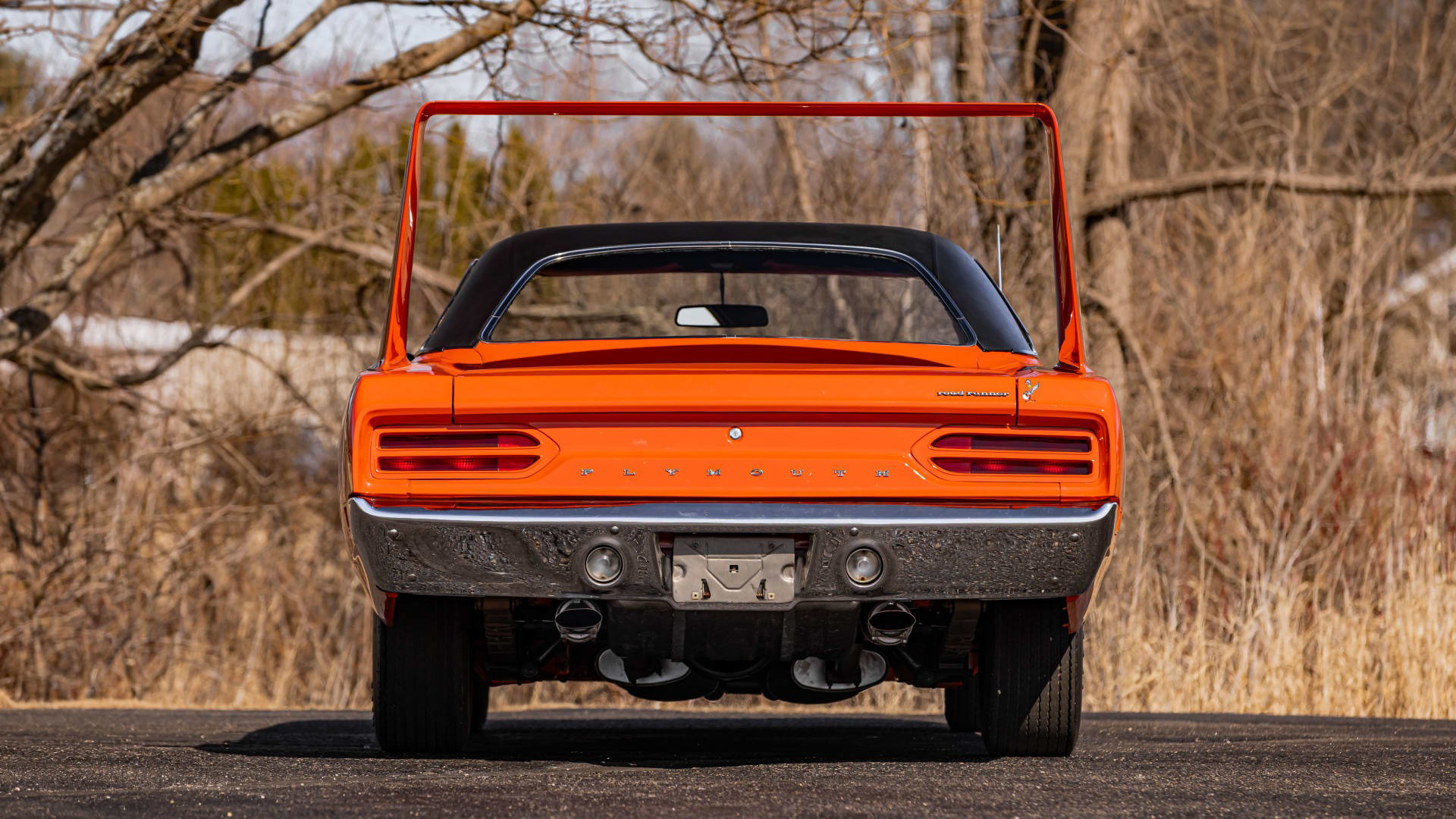 Plymouth Roadrunner Superbird, orange, mecum auction