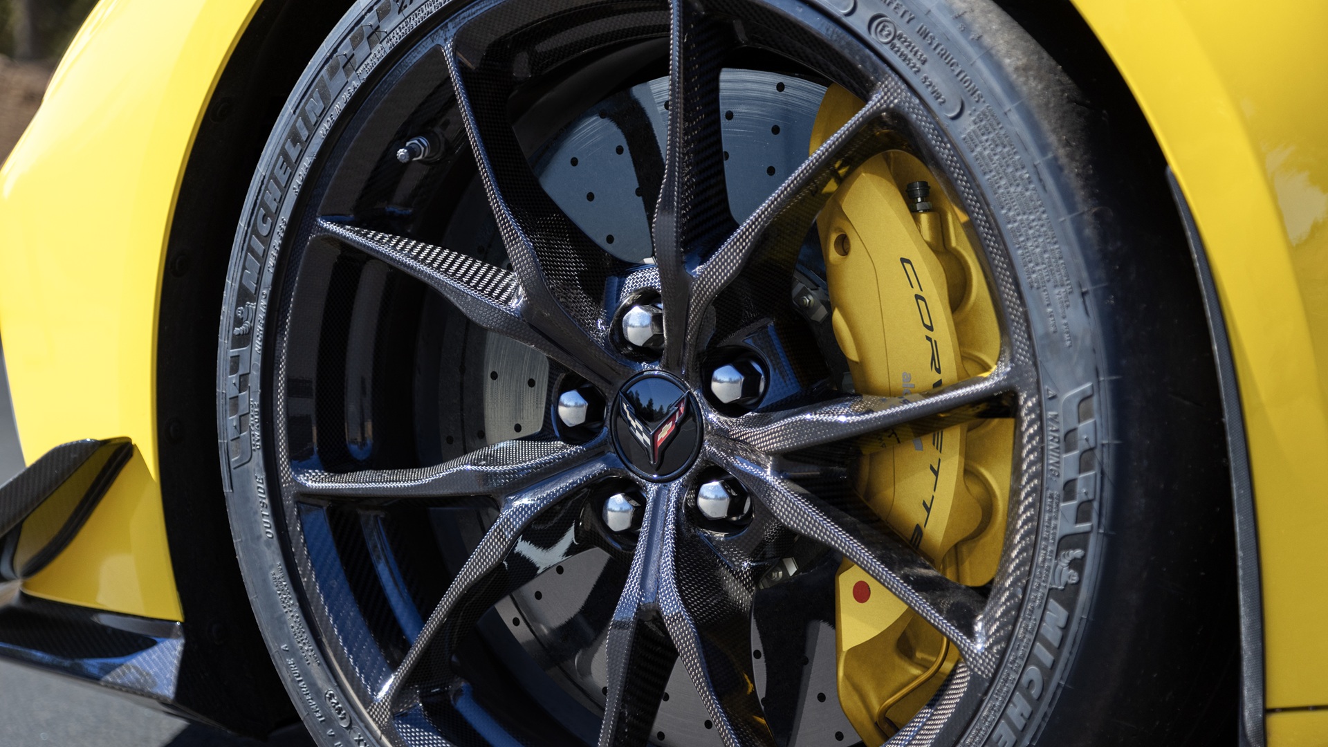 2026-corvette-zr1-wheel-and-brake-package 2026 Chevy Corvette interior