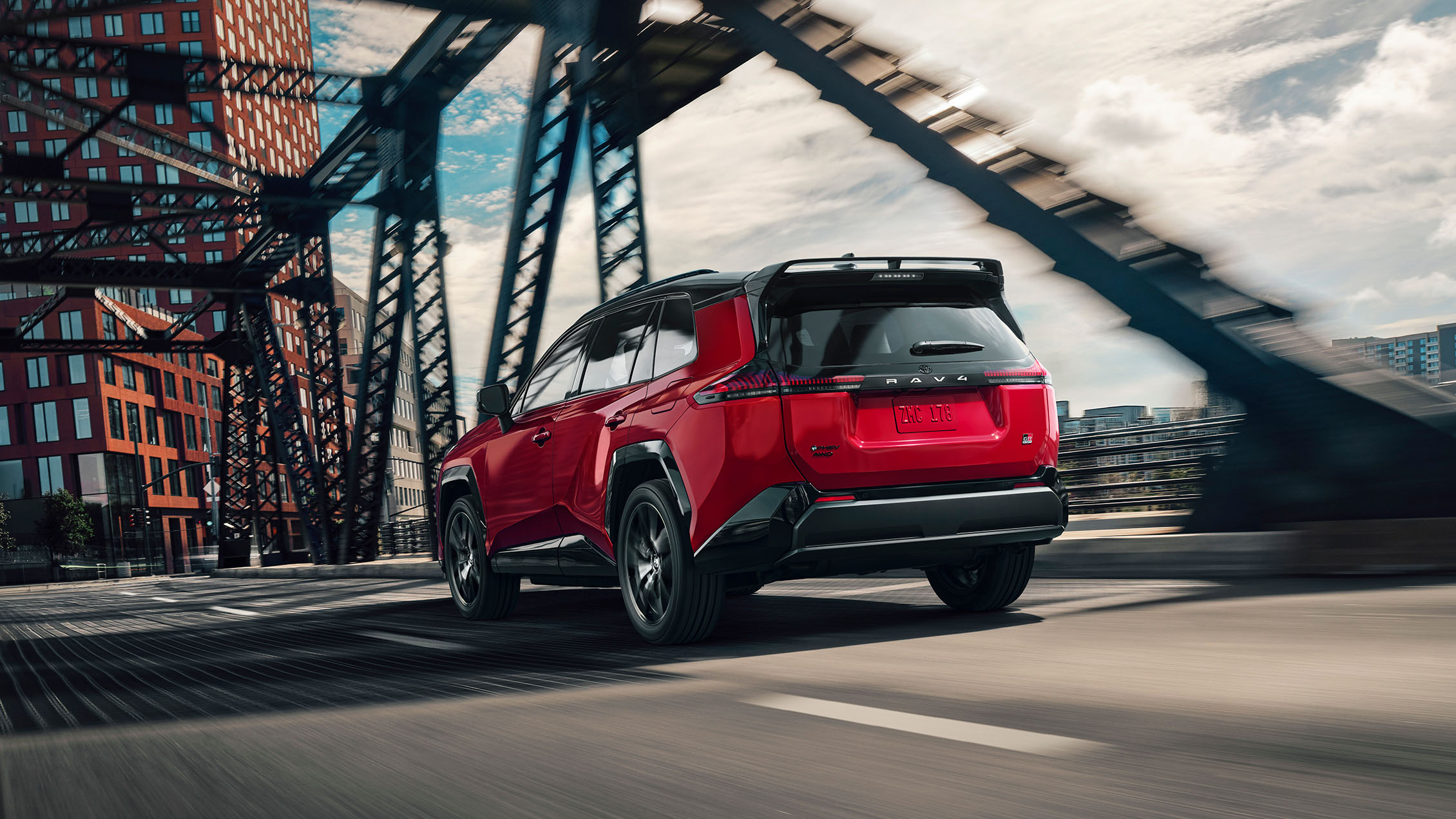2026-toyota-rav4-phev_grsport_0013-copy