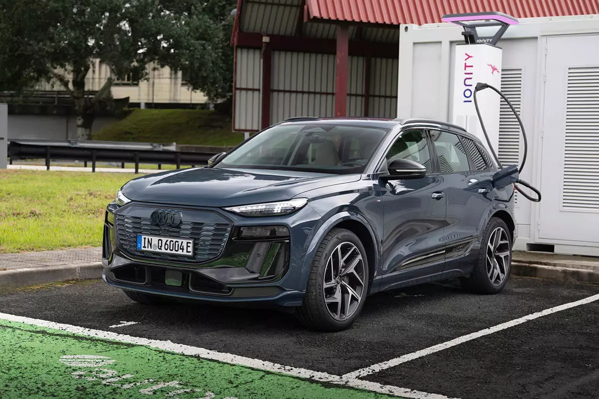Audi Q6 e-tron gia nhập phân khúc SUV điện tại Việt Nam, giá dự kiến 3,099 tỷ đồng 1
