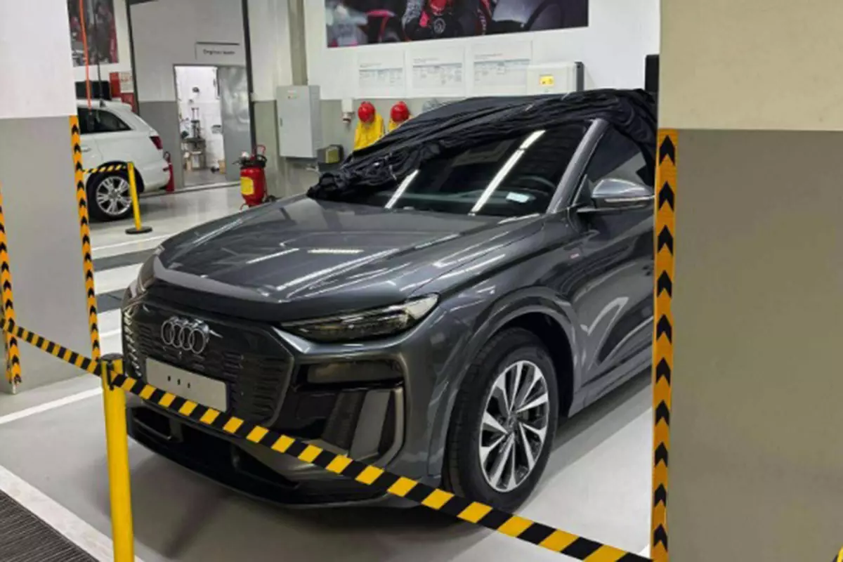 Audi Q6 e-tron lộ diện tại Việt Nam, giá bán và thông số khiến BMW iX3 lép vế 1