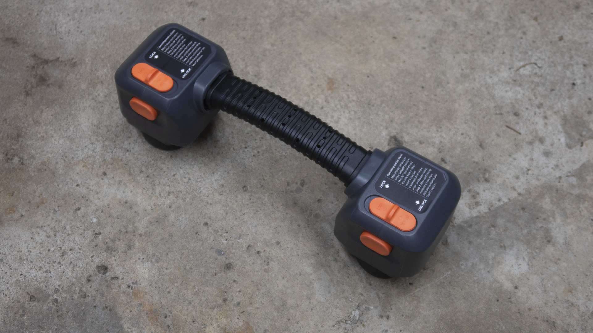 Bluetti power supply expansion cable.