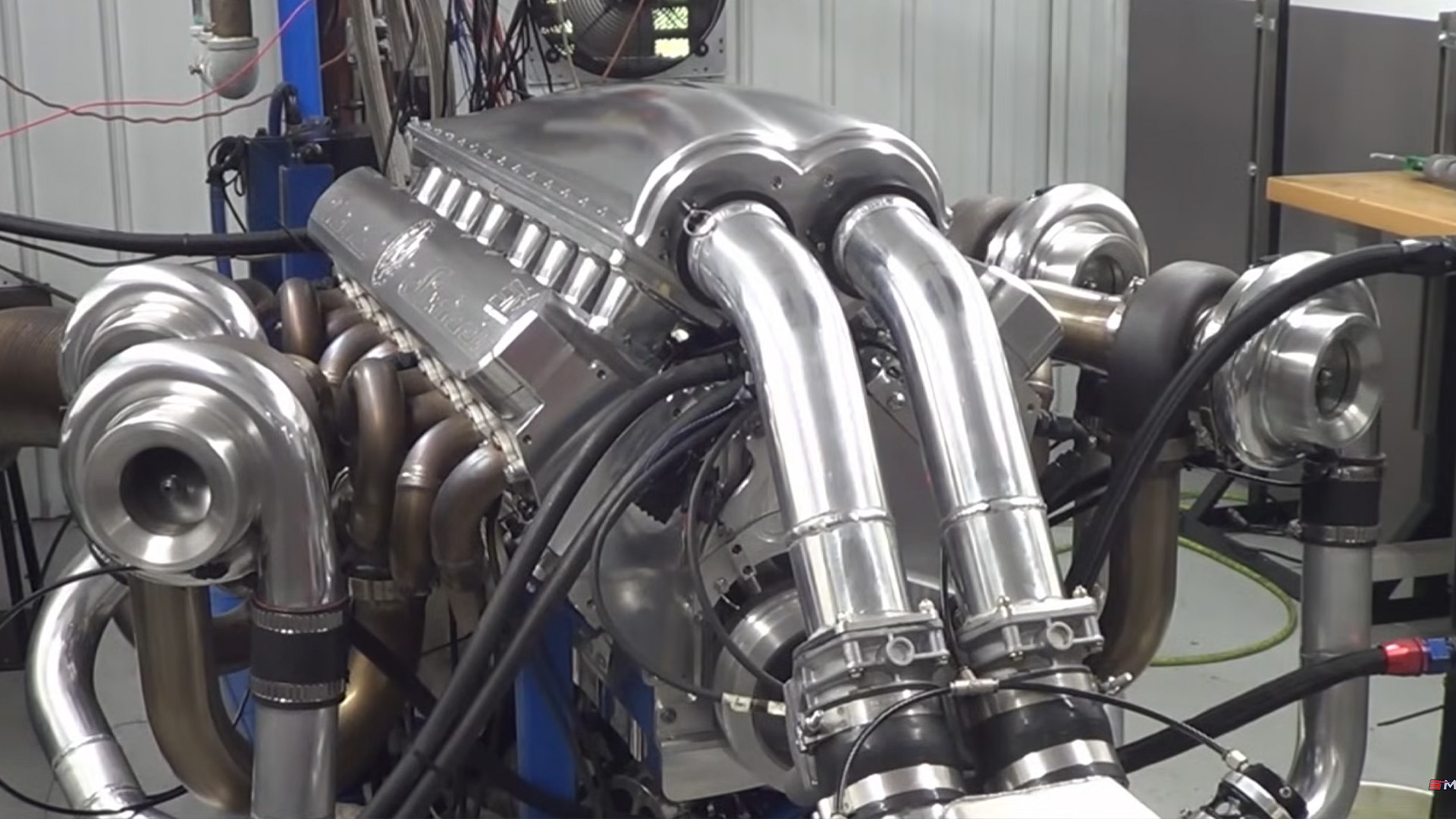 devel-sixteen-hero-3-1 Devel Sixteen V16 hypercar engine
