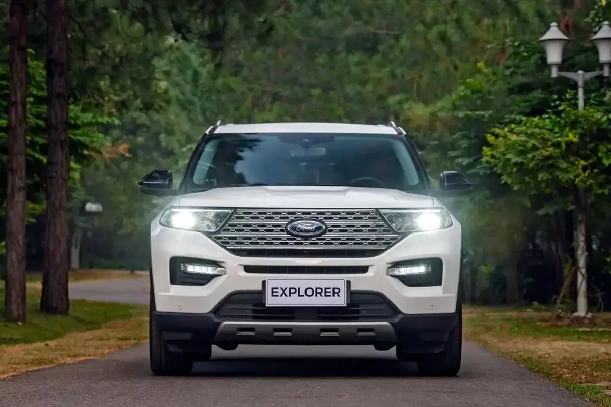 Ford Explorer tại Việt Nam tiếp tục bị triệu hồi do lỗi camera 360 độ 1