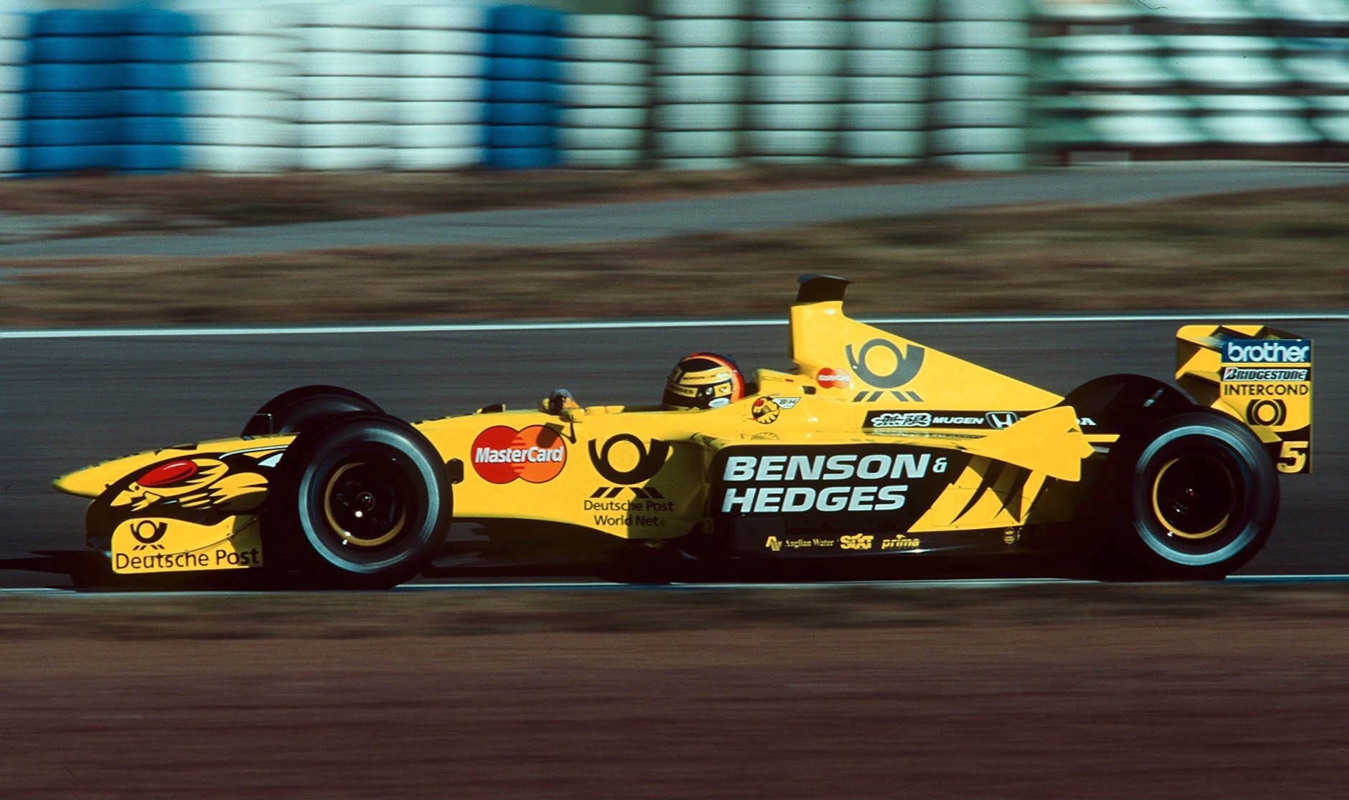 gettyimages-52927517 BARCELONA, SPAIN - FEBRUARY 10: Testfahrten JORDAN MUGEN HONDA Saison 2000 Barcelona; Heinz-Harald FRENTZEN/GER Team JORDAN MUGEN HONDA (Photo by Andreas Rentz/Bongarts/Getty Images)