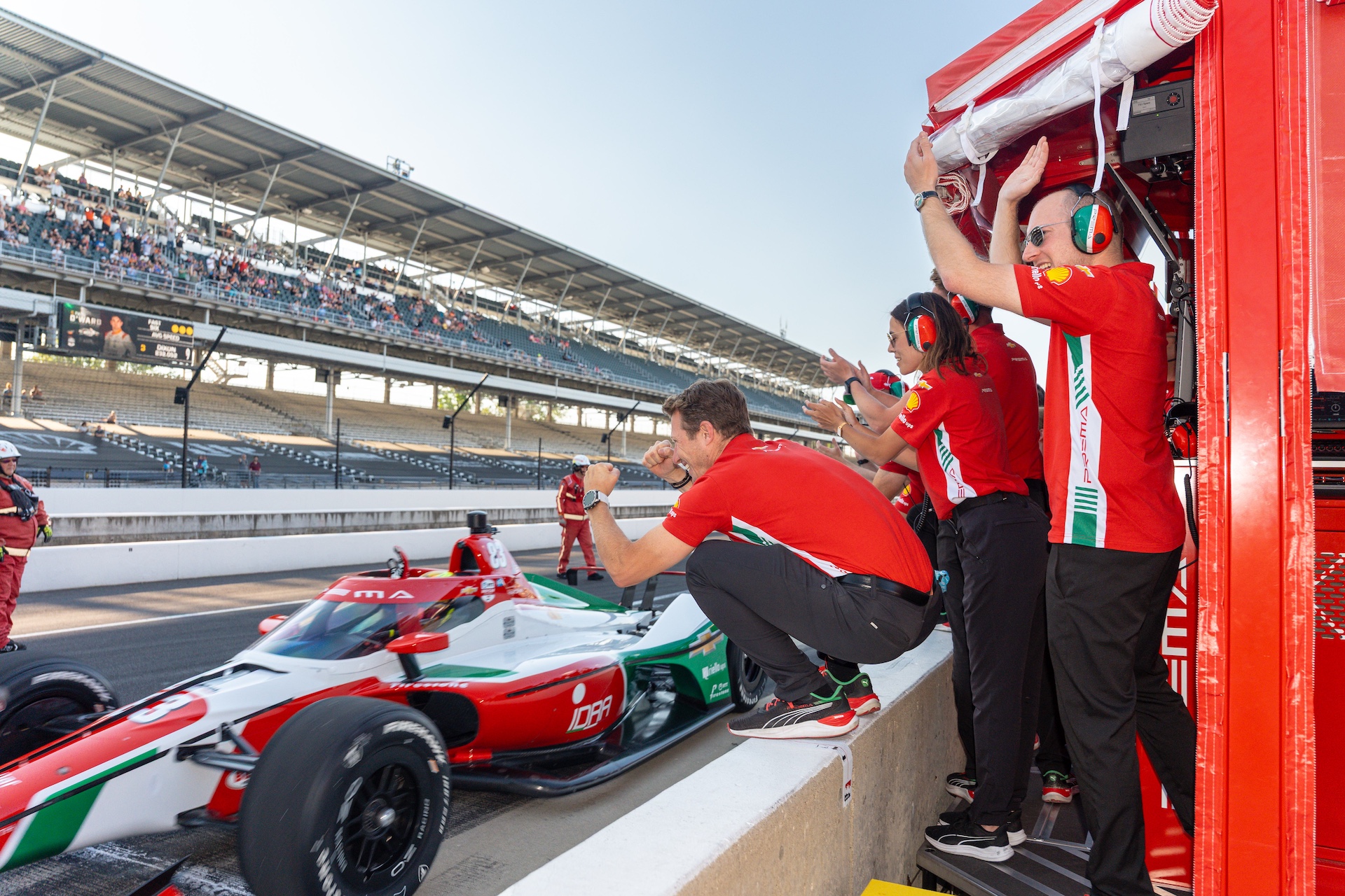 indianapolis-500-pole-day-and-last-chance-qualifying-sunday_-may-18_-2025_large-image-without-watermark_m131128