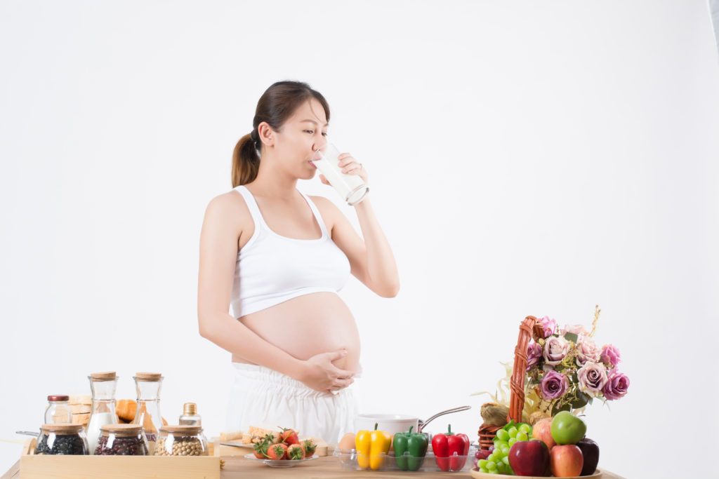 Khi nào nên uống sữa bầu ? Cập nhật ngay thời điểm uống sữa đúng