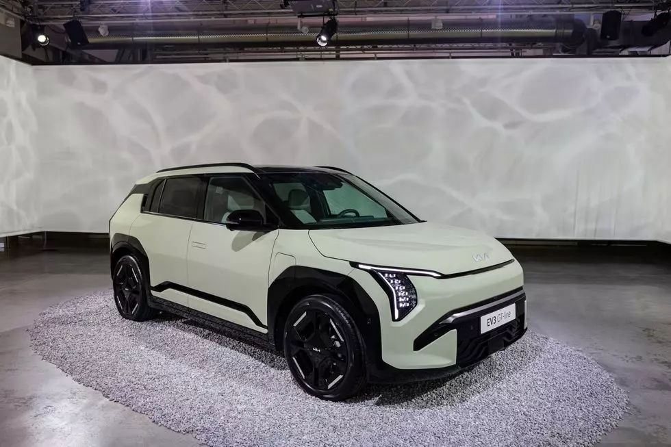 Cận cảnh KIA EV3 2024
