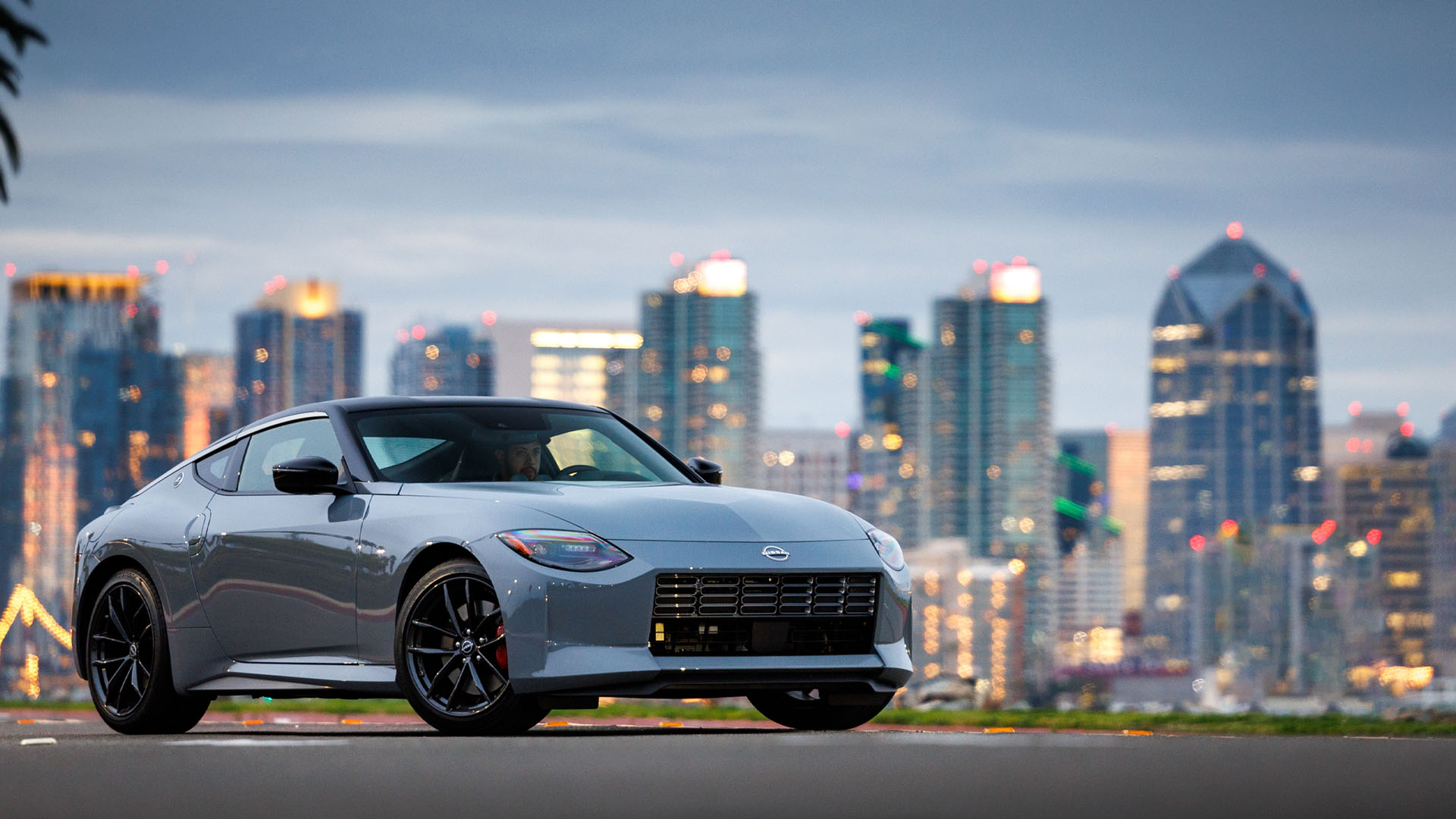 nissan-z-nismo-is-probably-on-the-way-inline-a