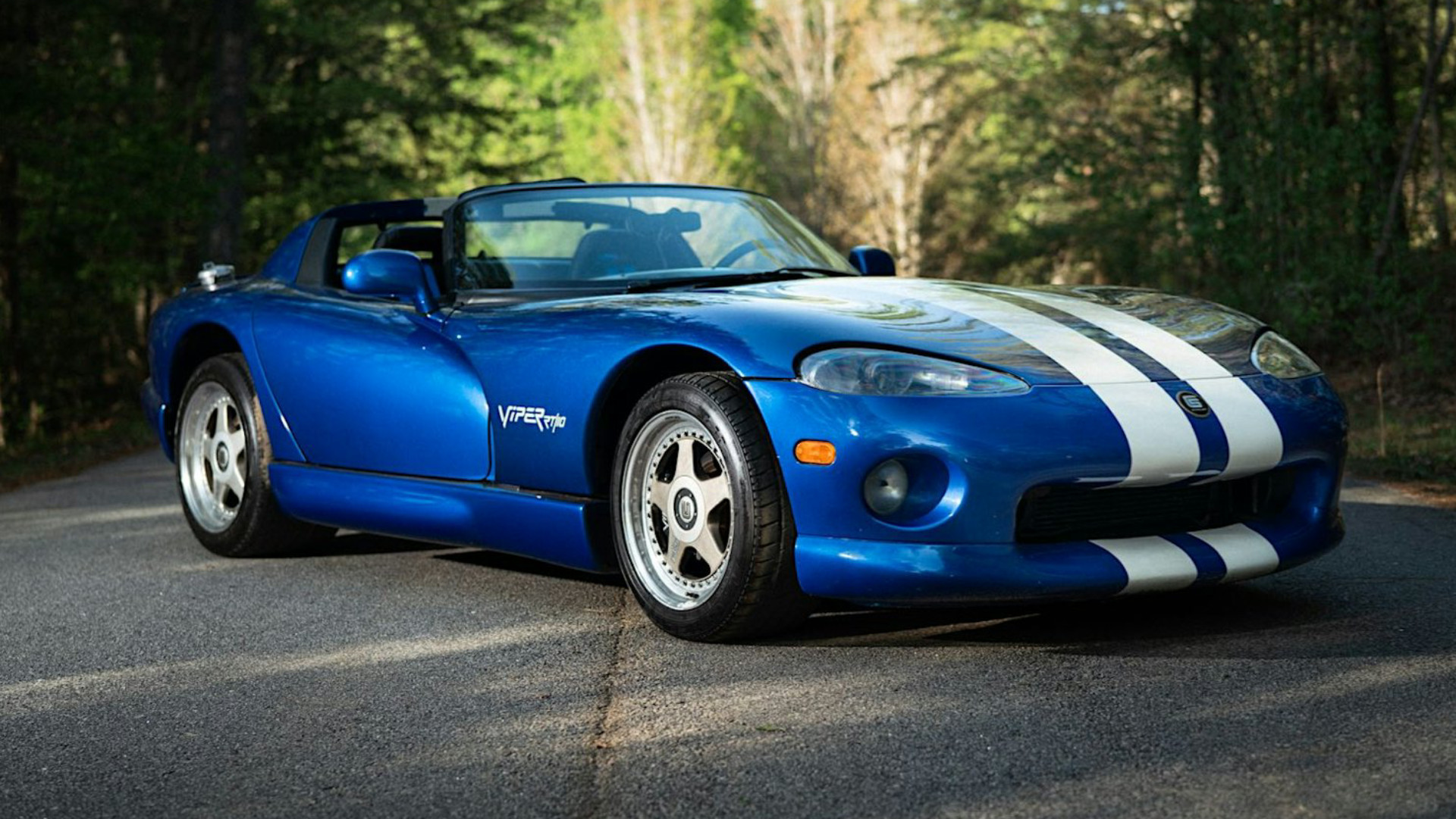 njshil-xlfv3tg805xkeha-1 1996 Viper RT/10 Carroll Shelby Edition