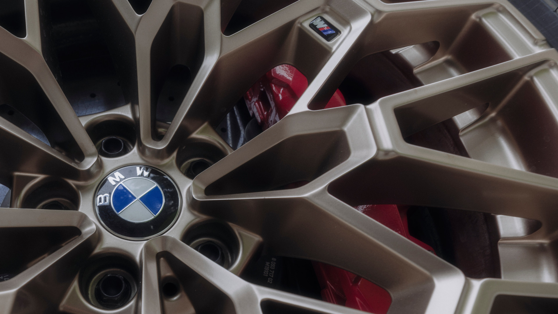 2026 BMW M2 CS wheel detail.