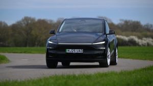Tesla Model Y - front cornering