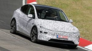 Tesla Model Y Performance - dynamic front 3/4