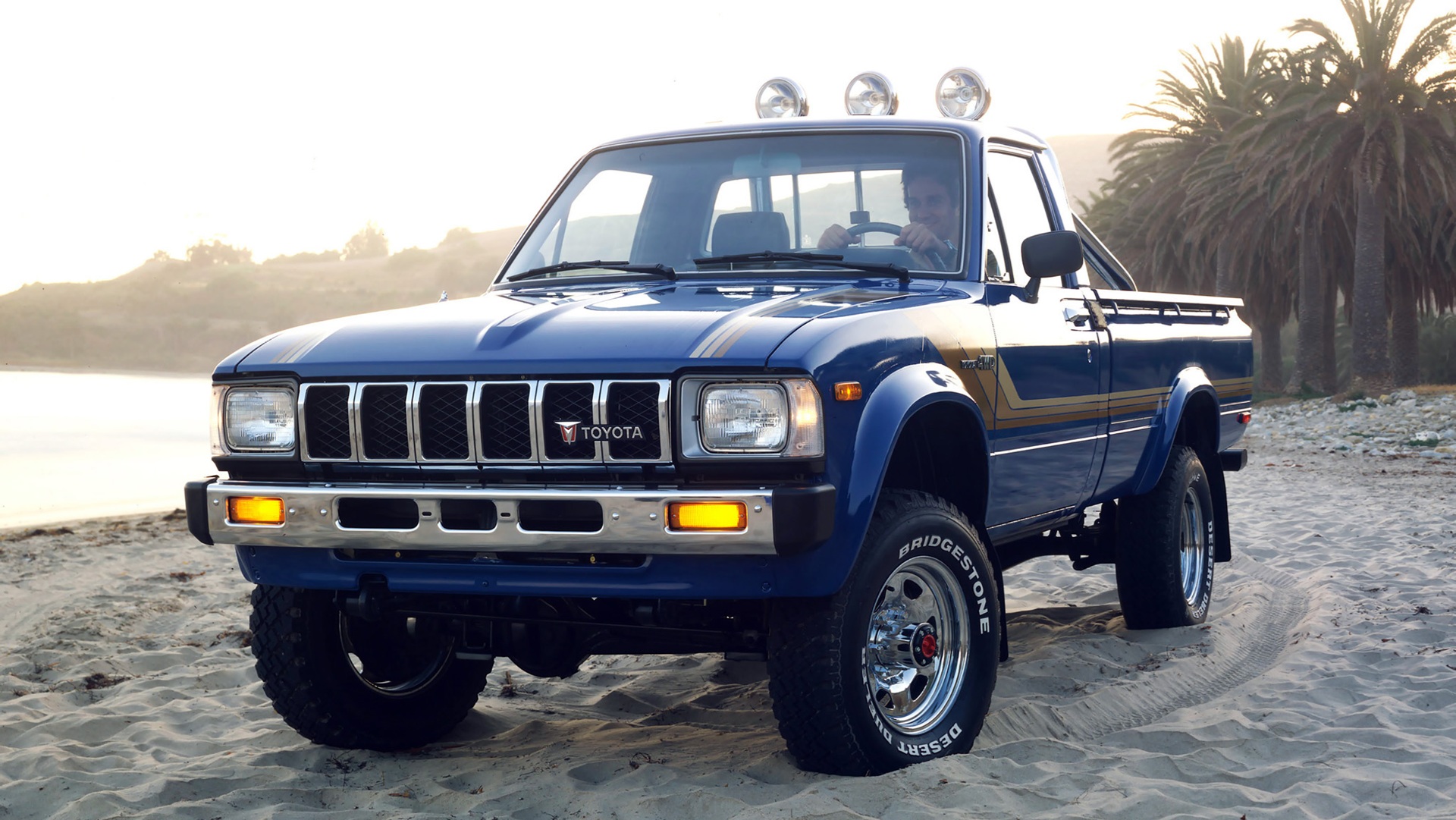 toyota_sr5_long_sport_truck_4wd_8-1 1982 Toyota truck