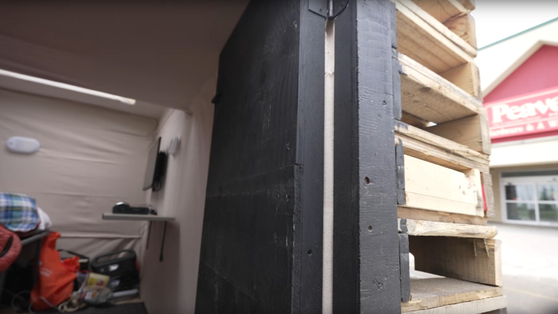 wall-constr Camper interior.