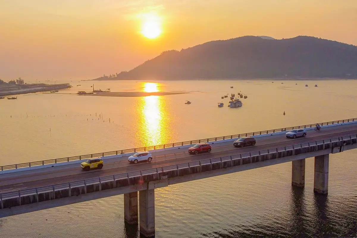 Cần chuẩn bị kỹ lưỡng hành trang và kiến thức về ô tô điện trước mỗi chuyến xê dịch để đảm bảo có những trải nghiệm trọn vẹn nhất.