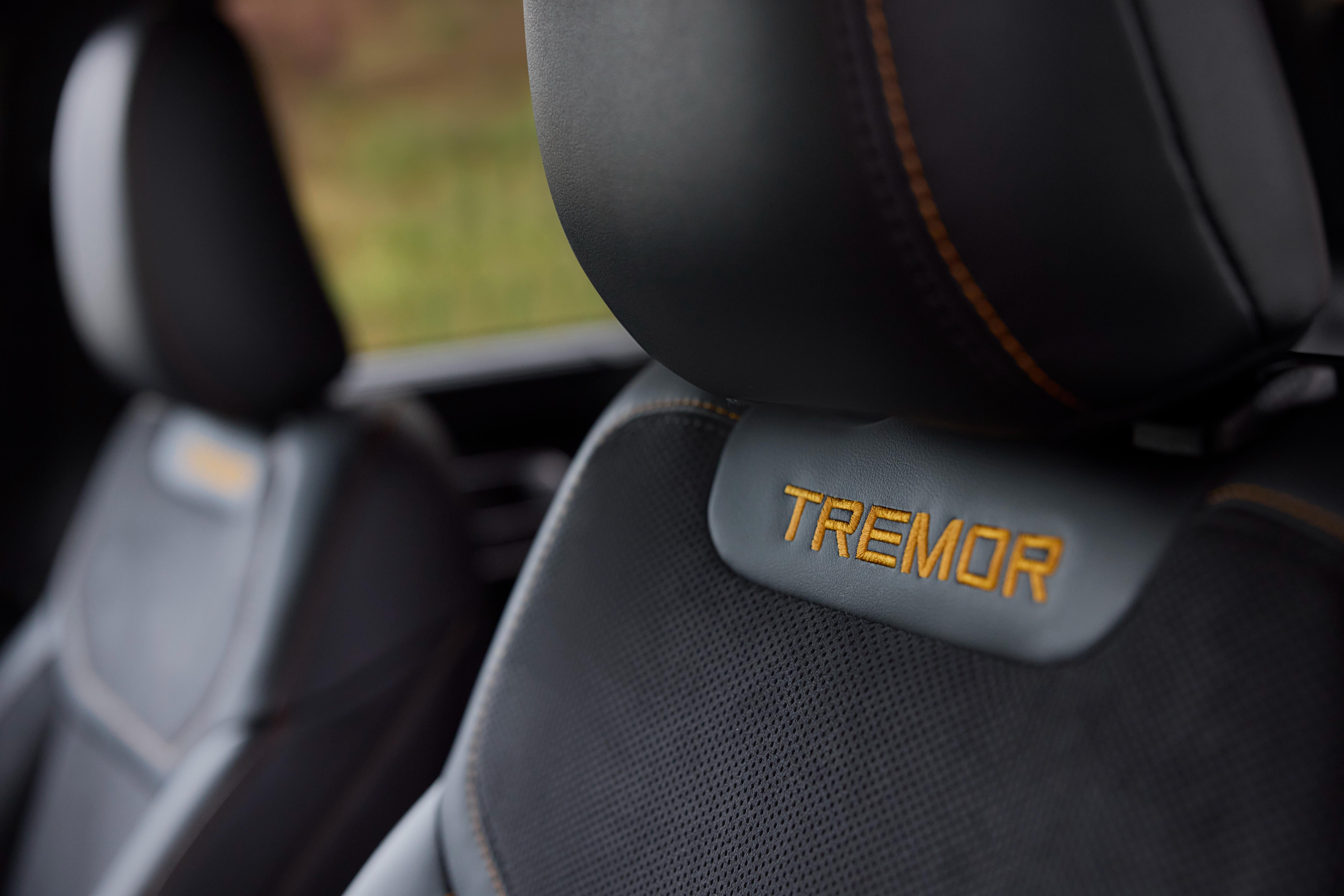 2026-explorer-tremor_10 Ford Explorer Tremor interior
