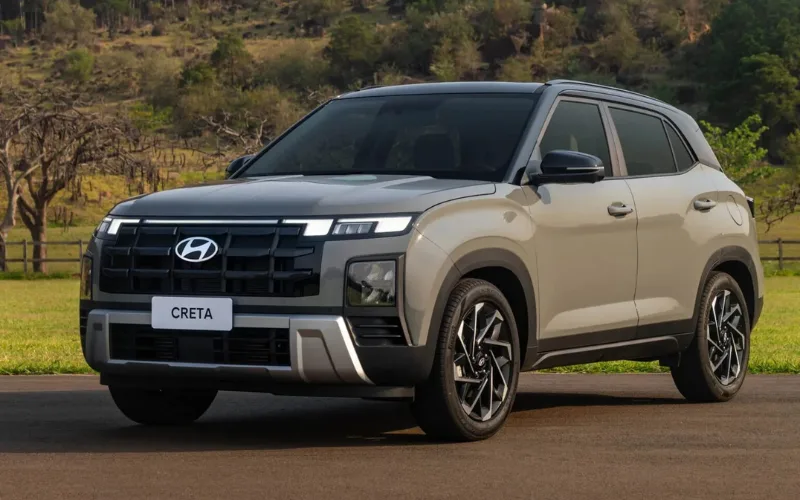 6-mau-xe-o-to-gam-cao-gia-duoi-600-trieu-duoc-ua-chuong-tai-viet-nam-3-png Hyundai Creta bản Tiêu chuẩn: 579 triệu đồng
