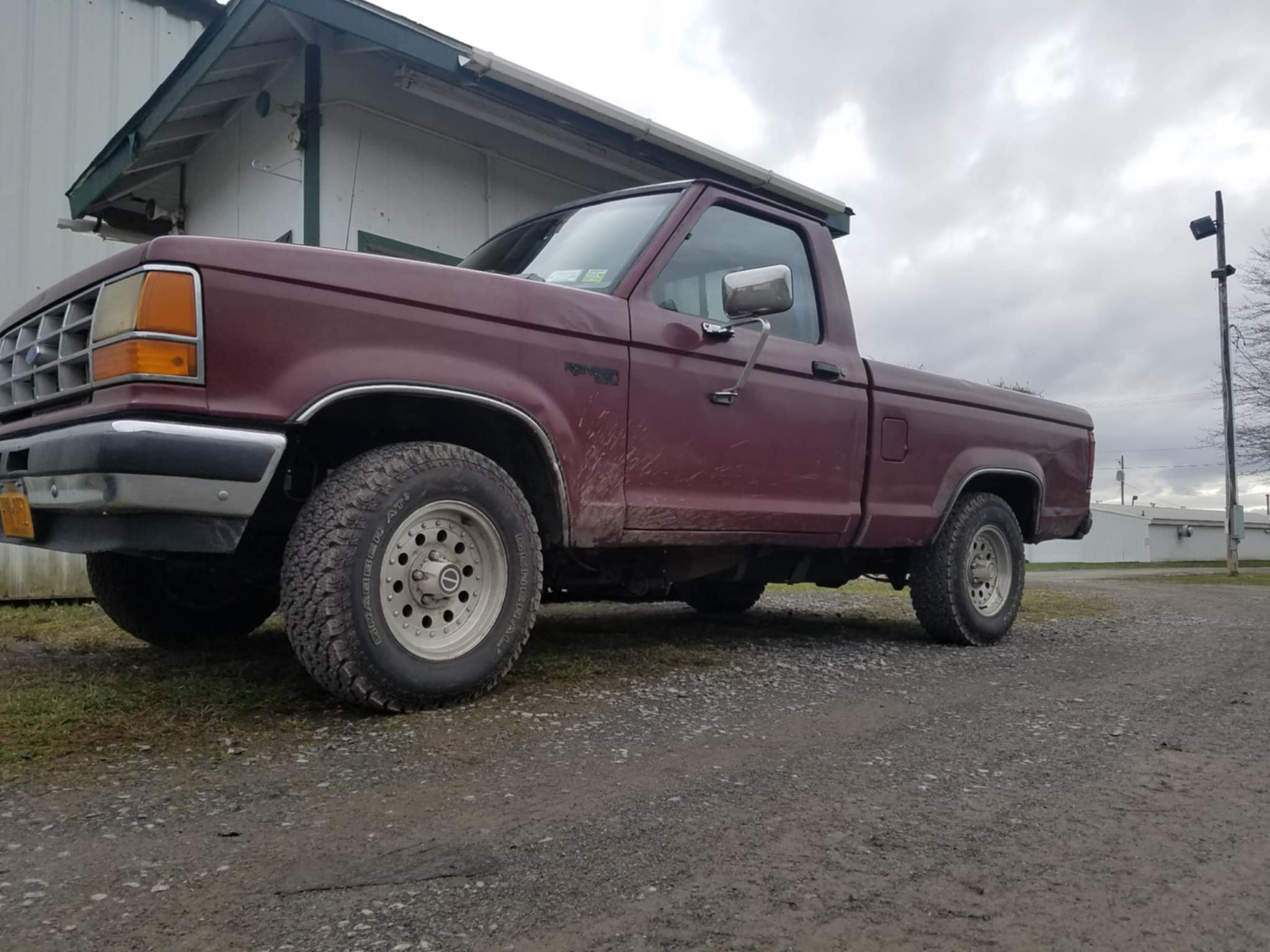 7fa60a11-6cfd-4bf9-810c-84a1b8d35582 John Deere engine-swapped Ford Ranger