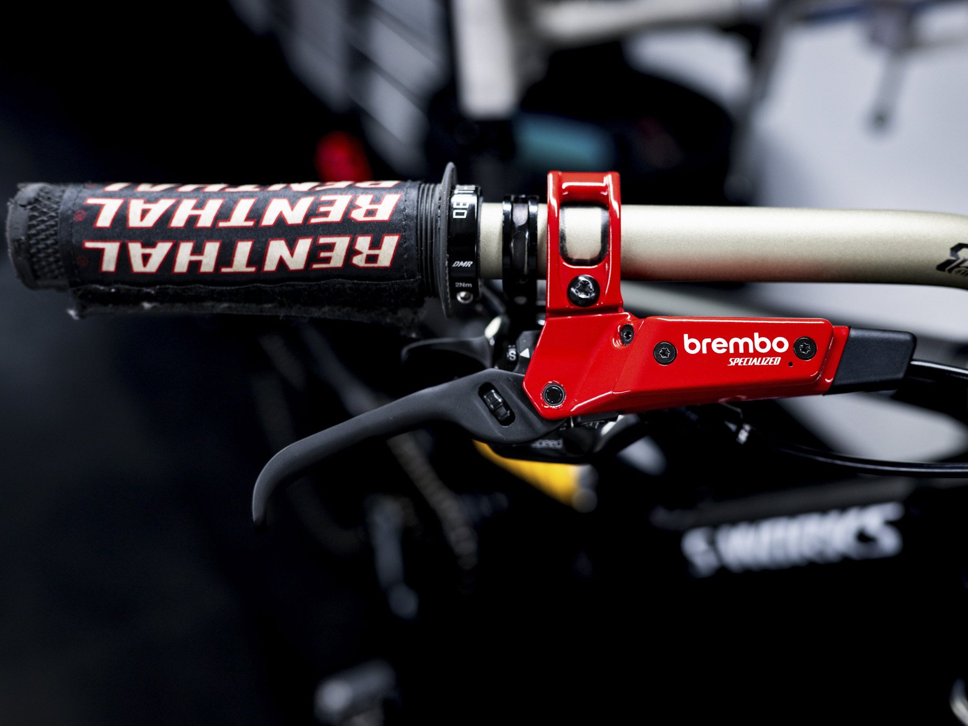 bbike-2-2025-06-15-brembo-launch-x-specialized-gravity-v3-credtis-billy_lebelge-19 Brembo bicycle brakes front lever.