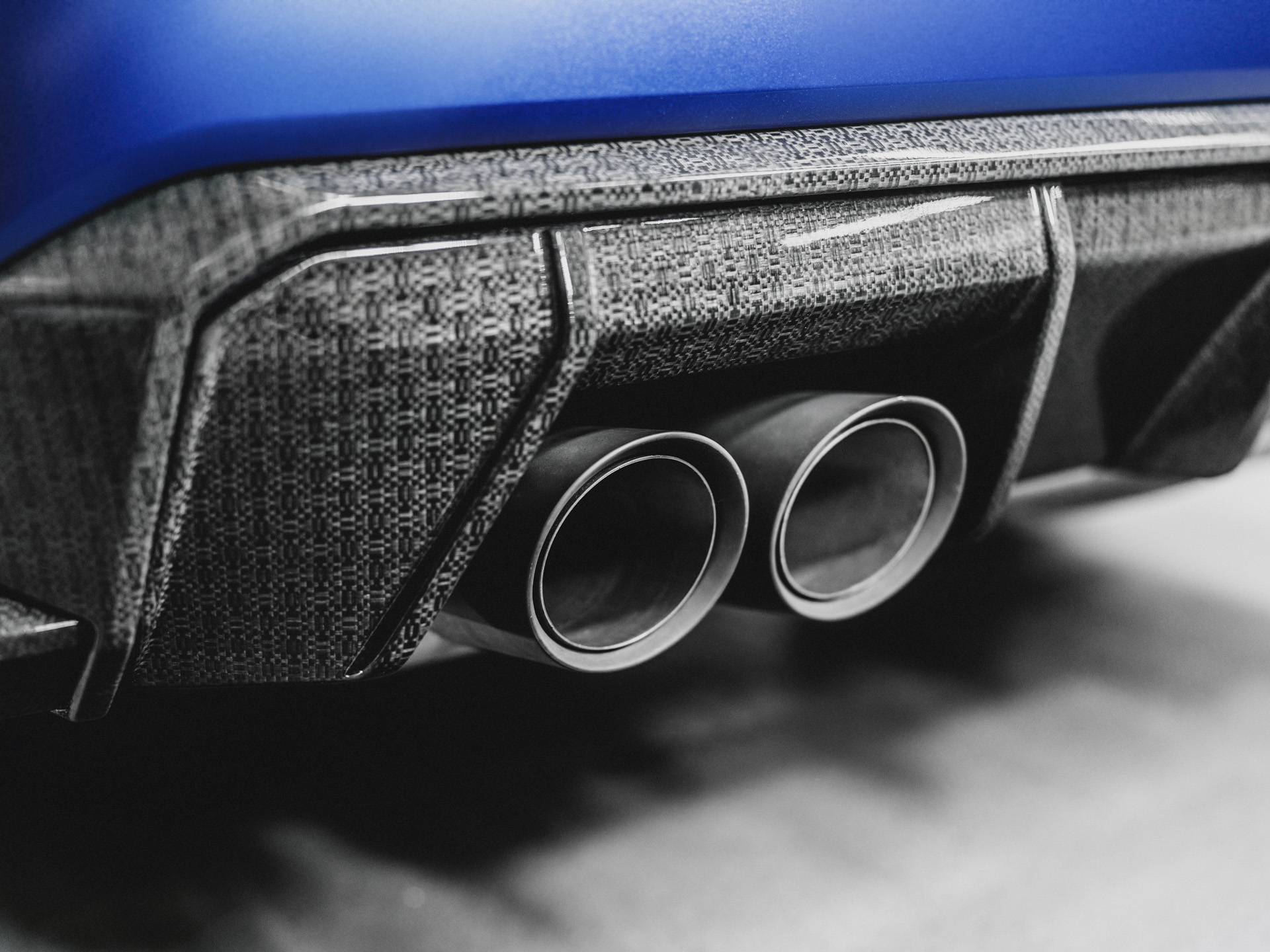 bmw-flax1-p90605020_highres_ready-for-series-pro Flax-fiber BMW rear valance.