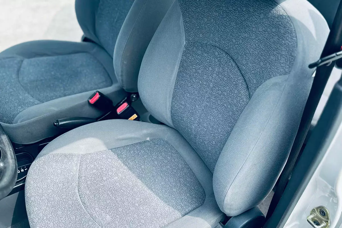 Hàng ghế trước trên xe Daewoo Matiz 1
