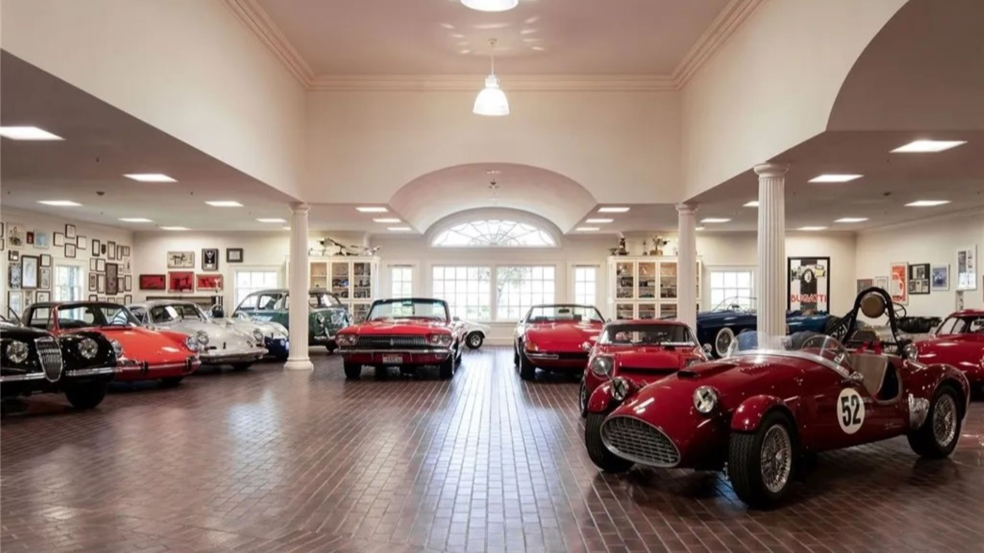 douglas-elliman-coto-de-caza-home_02-1 Coto de Caz home with an epic garage.