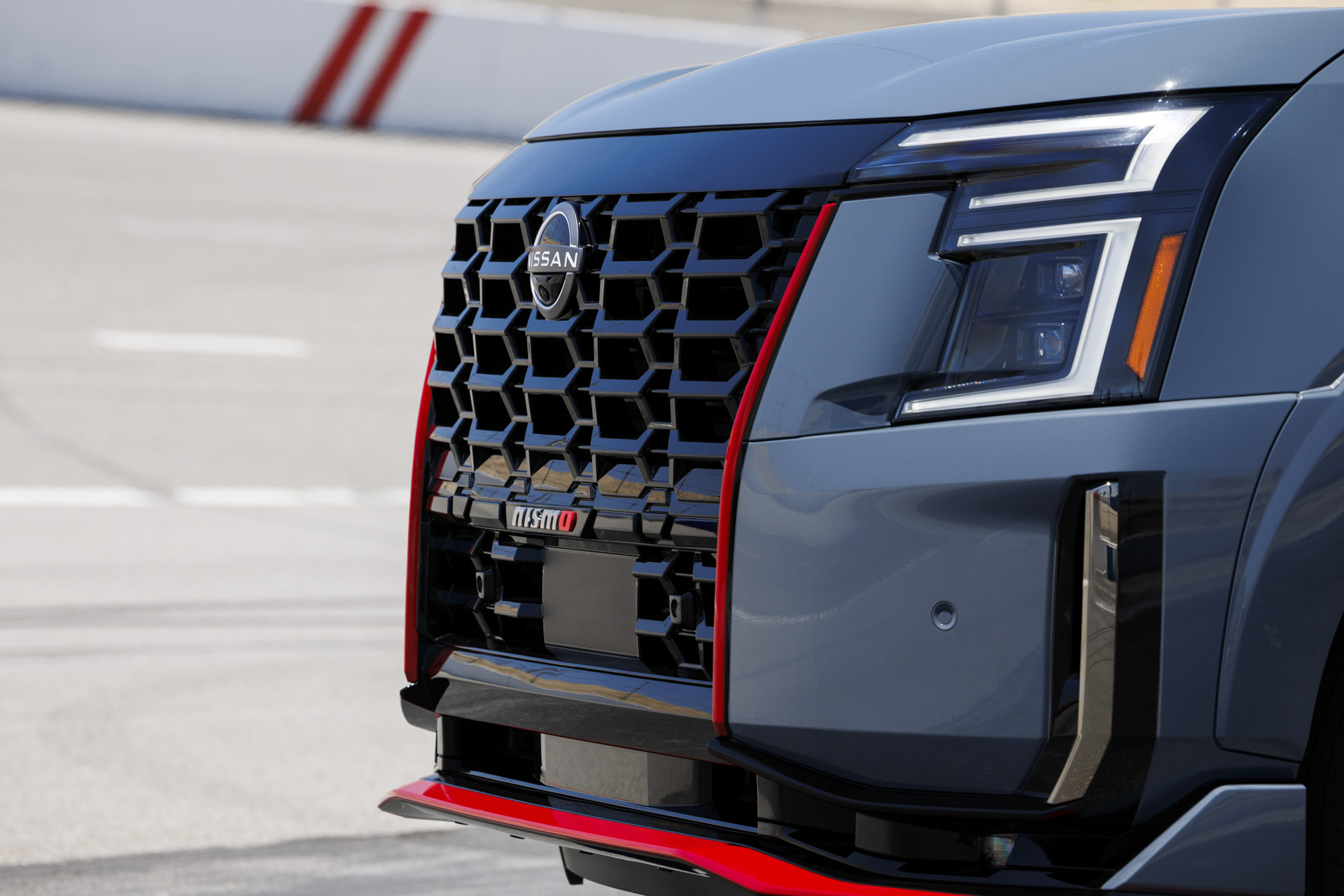Nissan Armada Nismo exterior detail.