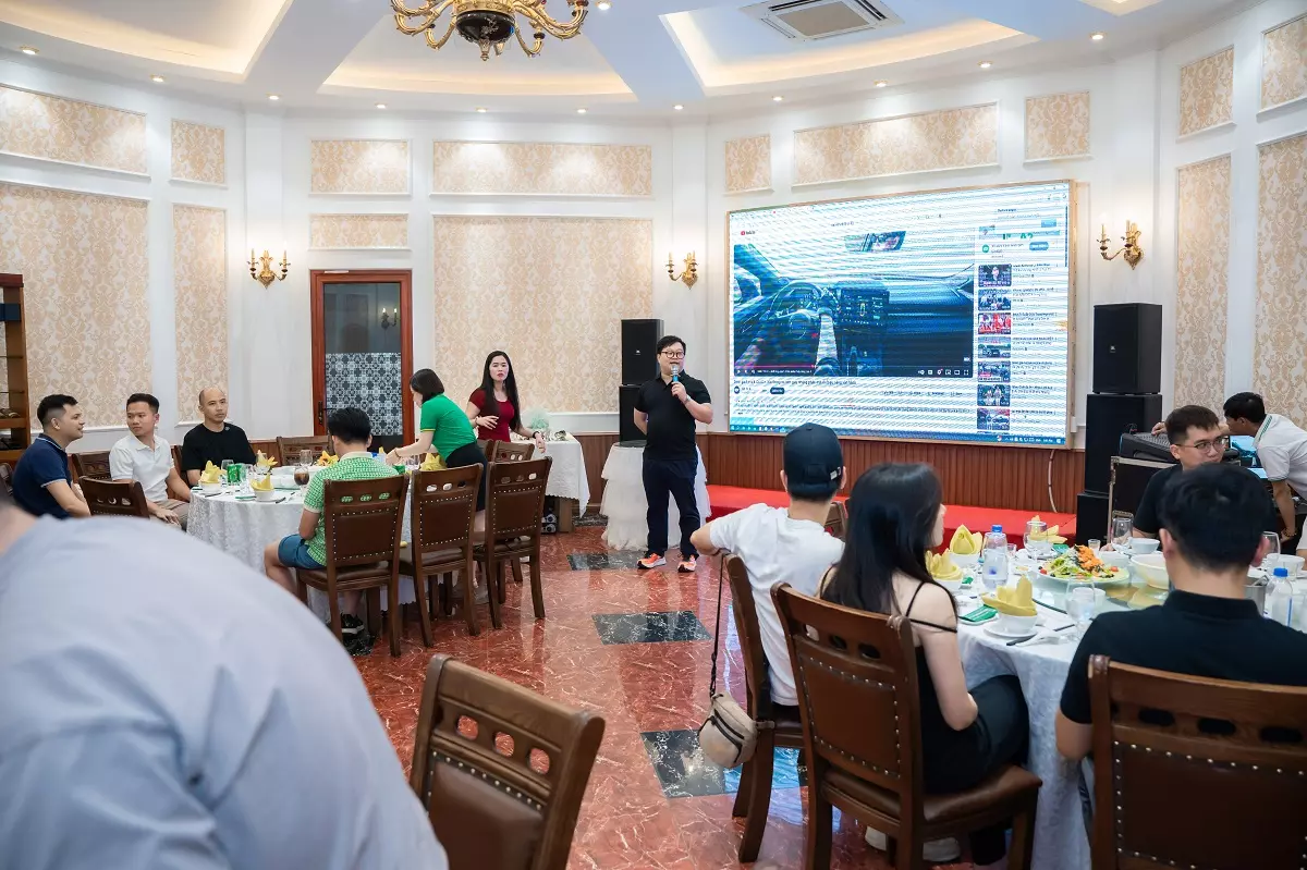 Không khí sôi động tại sự kiện offline cộng đồng mê xe tại Geely Hải Phòng.