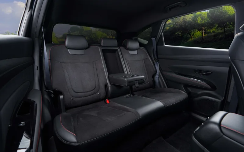 hyundai-tucson-n-line-2025-6-png Hàng ghế sau rộng rãi, tiện nghi
