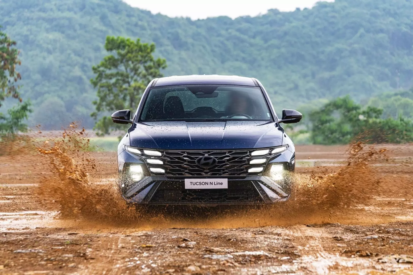 Thông số kỹ thuật xe Hyundai Tucson N Line 2025: Động cơ - Vận hành.