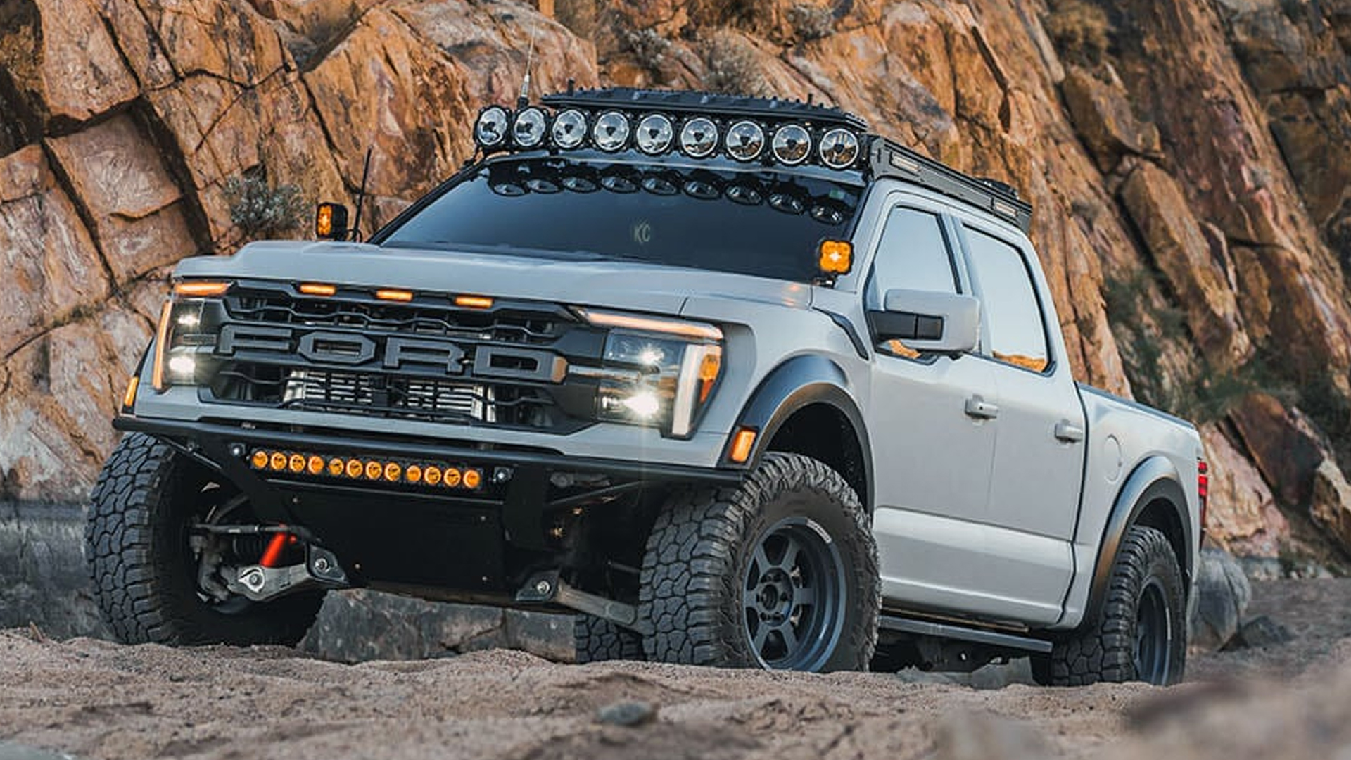 kc2-1 KC Hilites and Platform One on a Ford Raptor