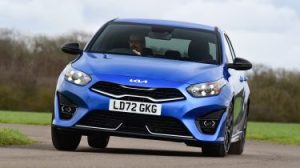 Kia Ceed - front cornering