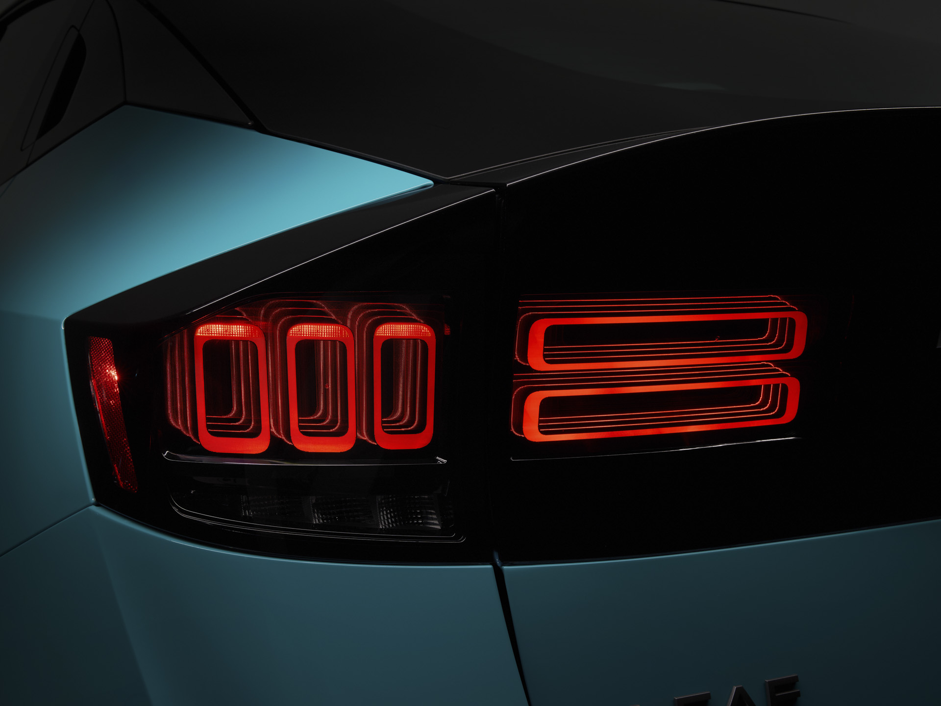 leaf-e-250308_all-new_nissan_leaf_studio_pictures_14 2026 Nissan Leaf taillight detail
