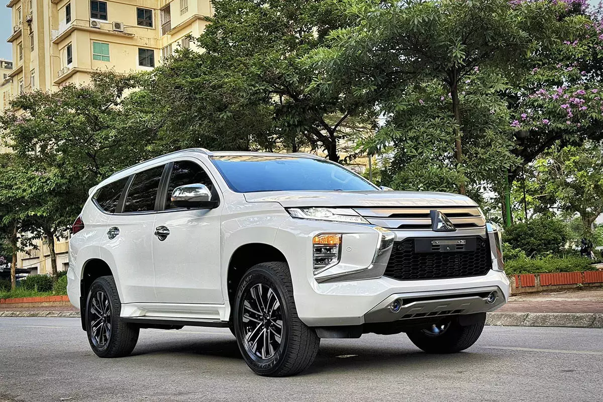 Điều gì khiến Mitsubishi Pajero Sport ngày càng "kén" khách? 1