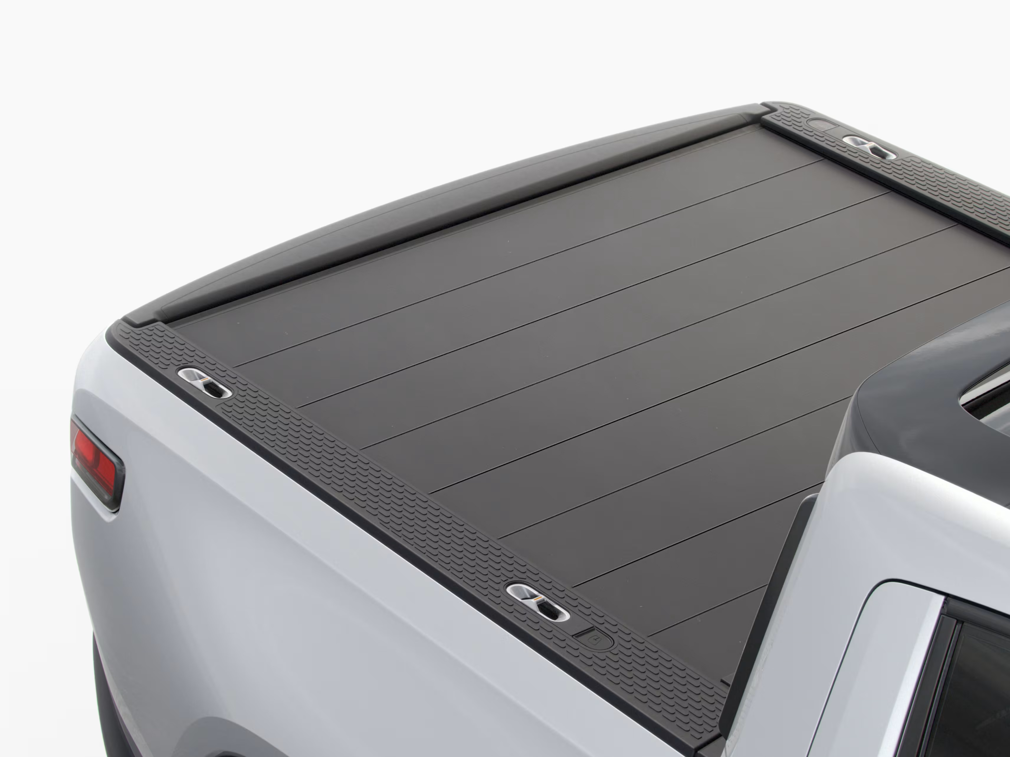 riv3 Rivian R1T tonneau cover.