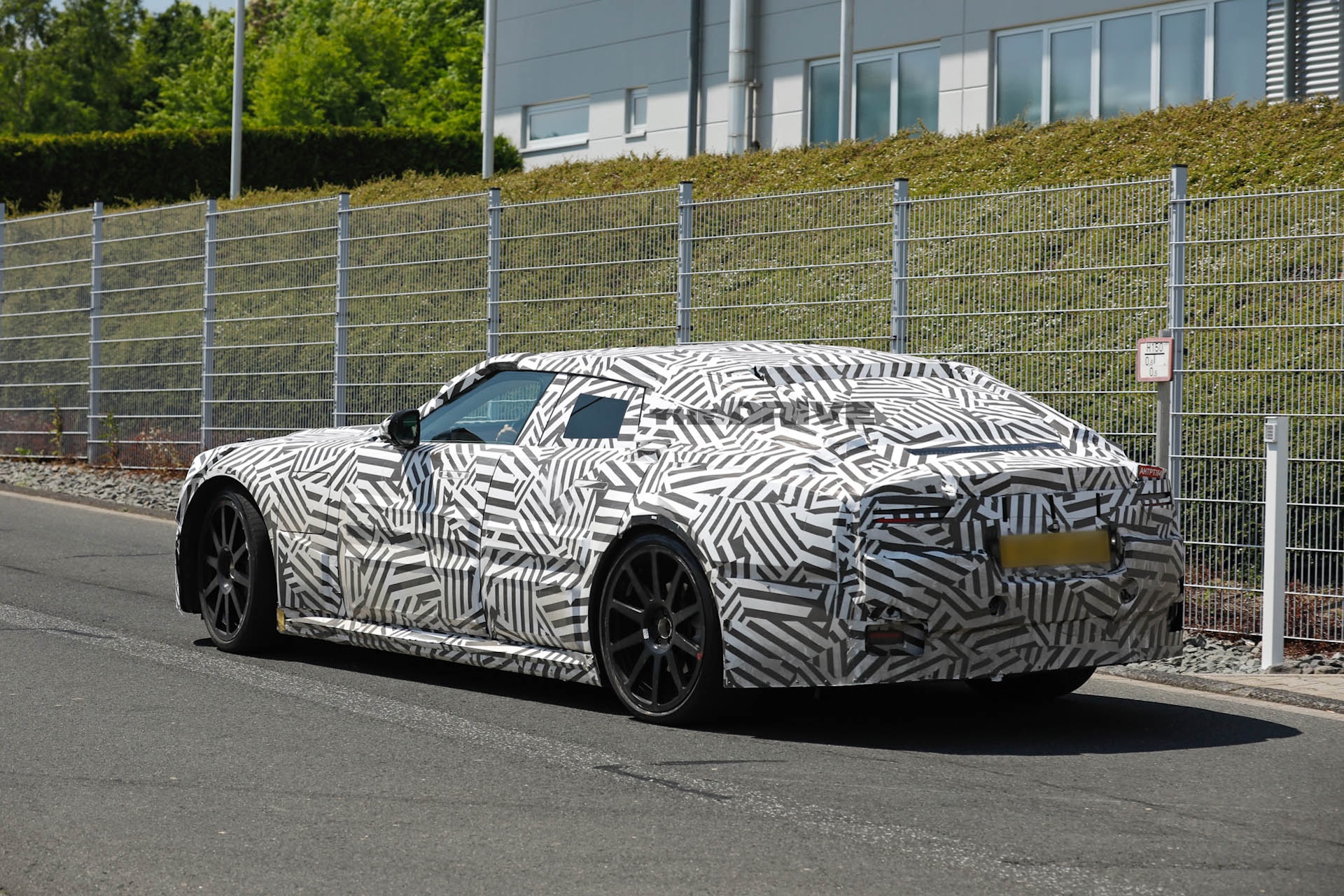 sb16620 2027 Jaguar EV Type 00 spy shots