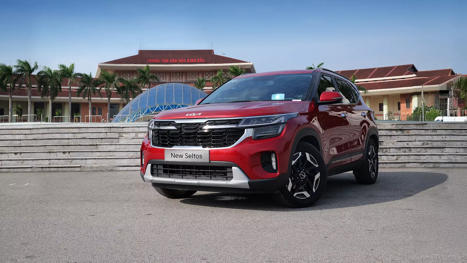Loạt SUV và MPV thương hiệu KIA hạ giá sốc trong tháng 6.
