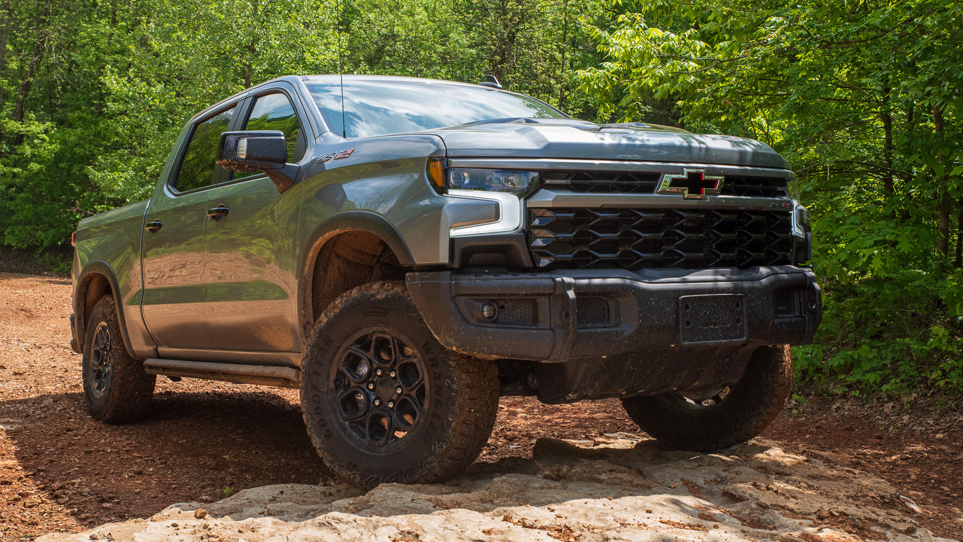 silverado-v8-hero-1-1 Chevy Silverado ZR2 Bison on a trail