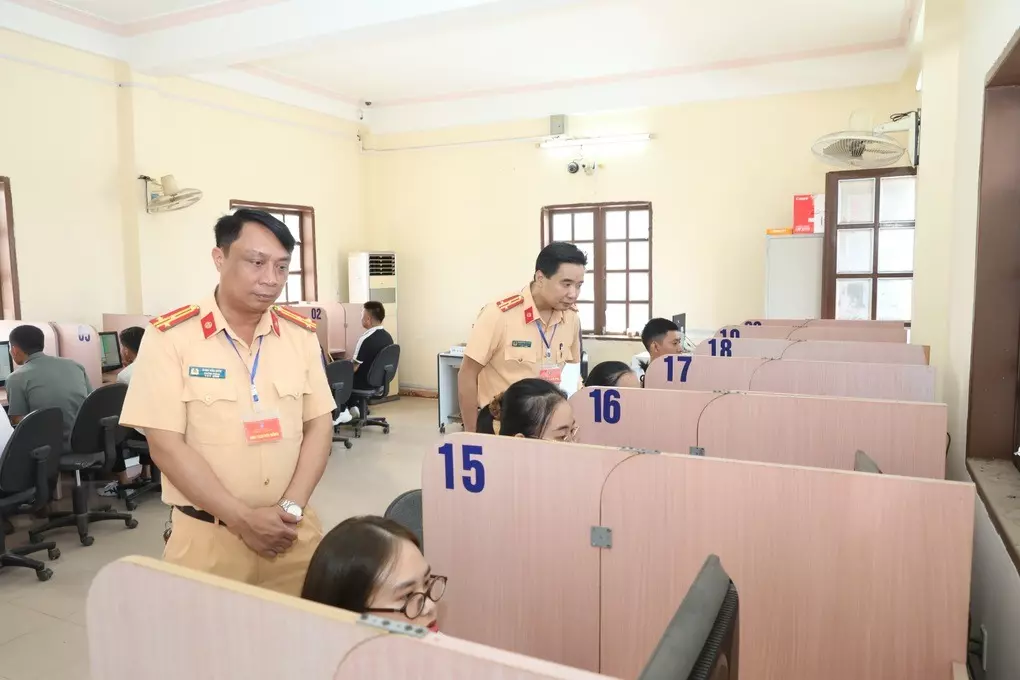 Những điểm cần nhớ khi ôn tập lý thuyết theo bộ đề thi GPLX mới.