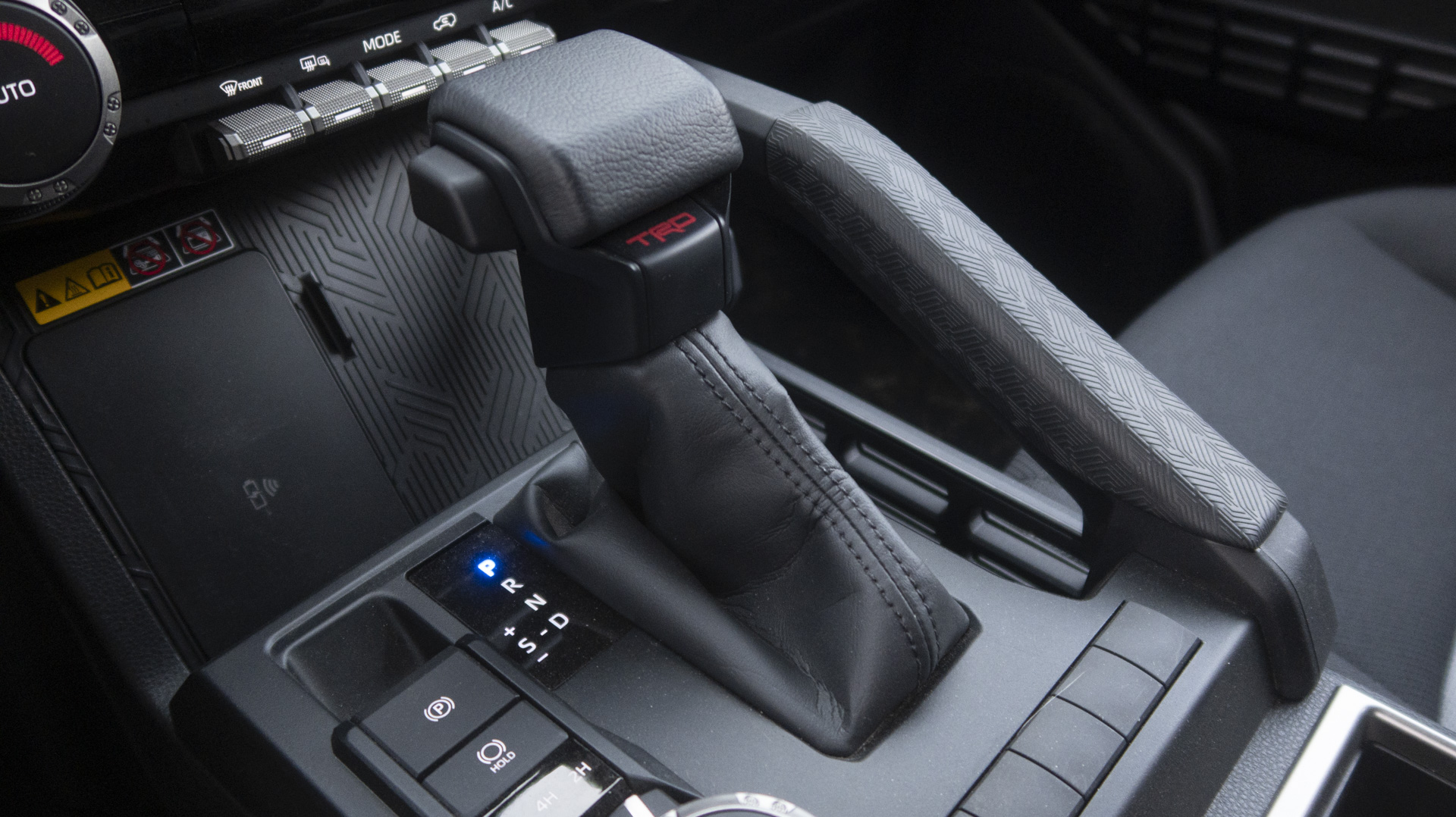 toyota-4runner-6g-thedrive-img_8015-1 2025 Toyota 4Runner shifter.