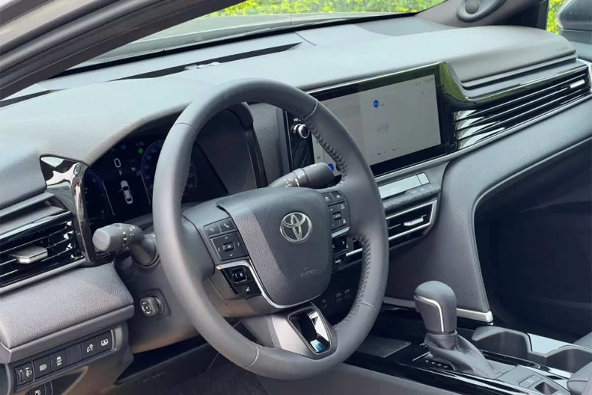 Toyota Camry 1